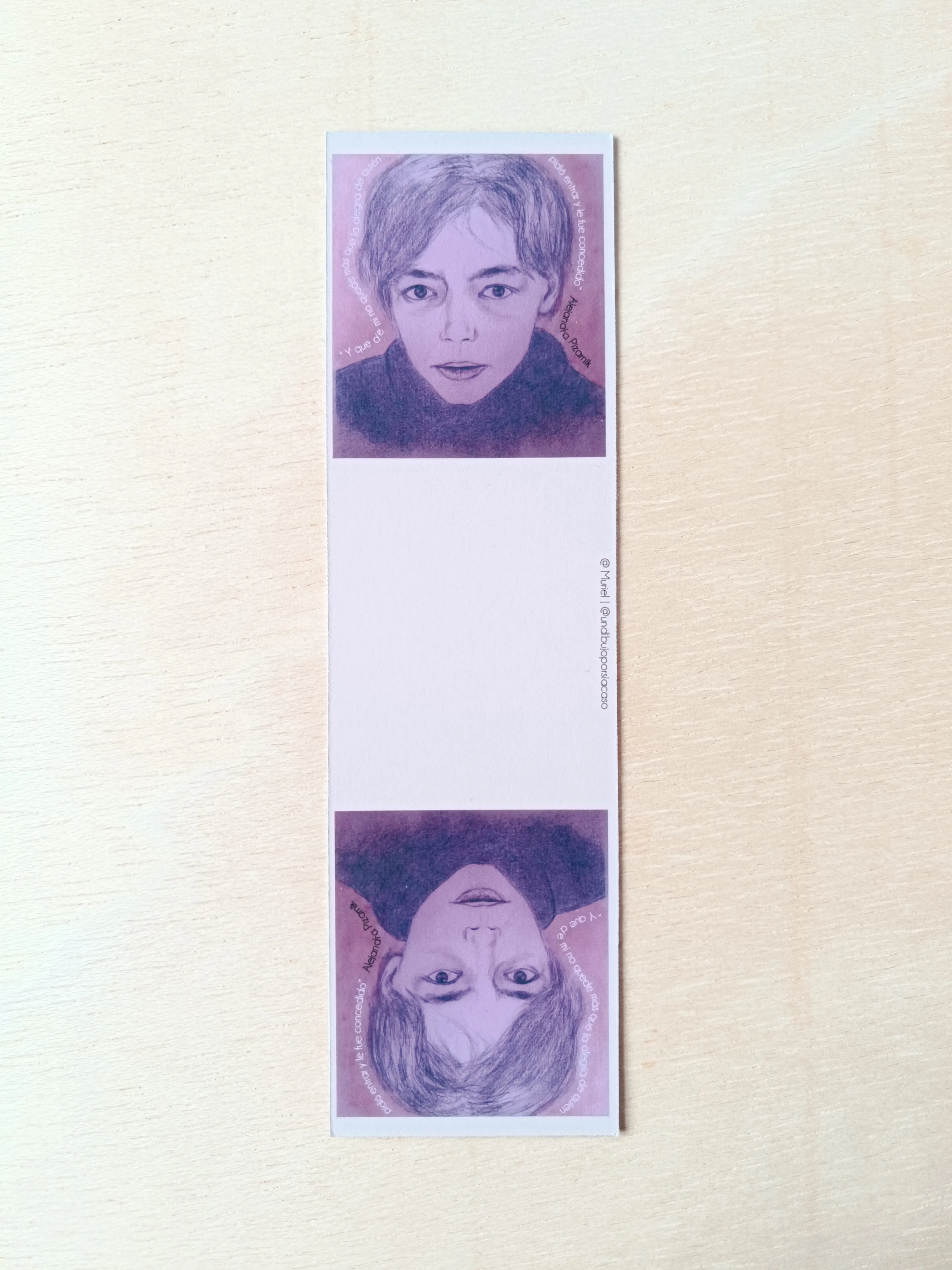 Marcapáginas con ilustración que representa el rostro de Alejandra Pizarnik